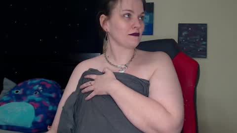 Lilly Miss Mistress Goddess Maam Queen Boss online show from 3, 1, 2025