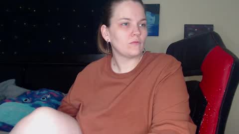 Lilly Miss Mistress Goddess Maam Queen Boss online show from 5, 2, 2025