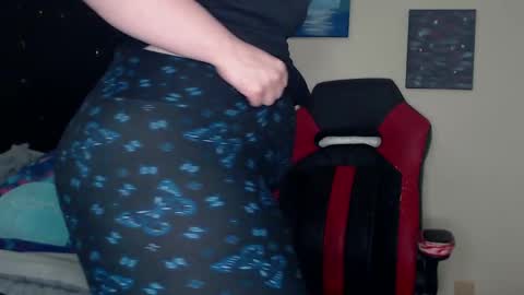 Lilly Miss Mistress Goddess Maam Queen Boss online show from 23, 2, 2025