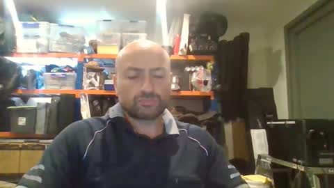 tradiedan2023 online show from 8, 2, 2026