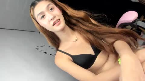 Rhiane online show from 23, 2, 2025