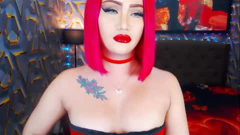 Snapshot of transplayfullolivia chatting on 24, 12, 2024 KYLIE BELLA  TS online show from 24, 12, 2024