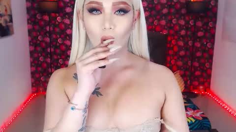 KYLIE BELLA  TS online show from 18, 4, 2026