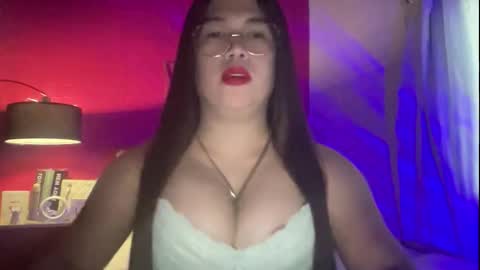 travelergirl online show from 30, 11, 2025