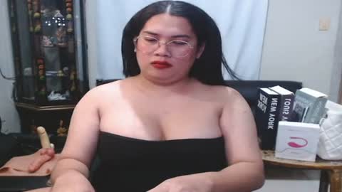 travelergirl online show from 3, 7, 2026