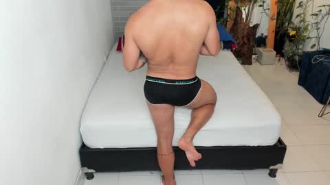 travis bakerr online show from 8, 2, 2025