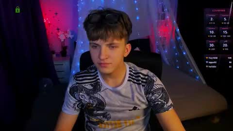 Travis online show from 6, 11, 2025