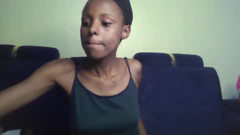 Snapshot of trazic_ chatting on 8, 9, 2025 trazic_ online show from 8, 9, 2025