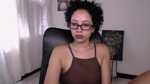 Snapshot of treasuresz chatting on 29, 5, 2026 Emily online show from 29, 5, 2026