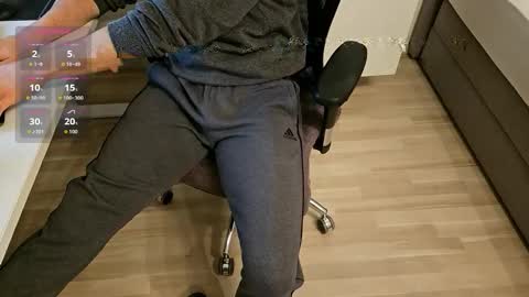 tree1989 online show from 8, 1, 2026