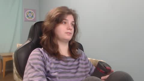 TreeJeanne online show from 16, 2, 2025