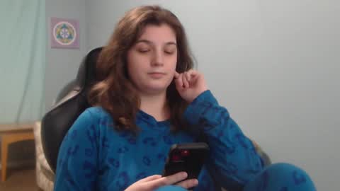 TreeJeanne online show from 11, 3, 2025