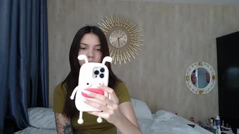 Sarah And Jon online show from 13, 12, 2024