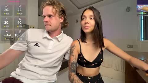 Sarah And Jon online show from 21, 12, 2025