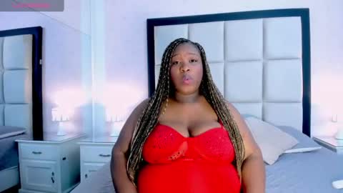 Treisy Vixen big ass online show from 19, 6, 2026