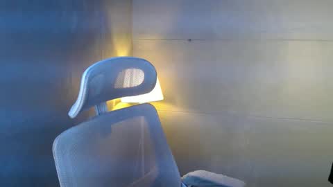 trexie_fucks15 online show from 11, 4, 2026