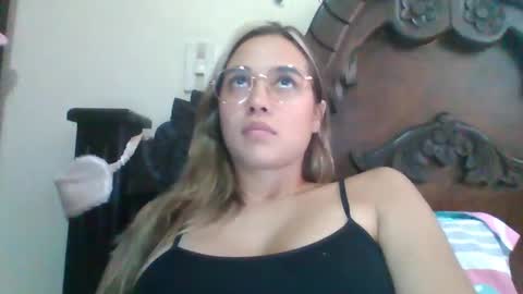 triana_bell online show from 14, 12, 2024