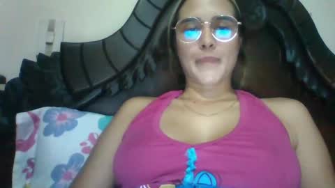 triana_bell online show from 18, 12, 2024