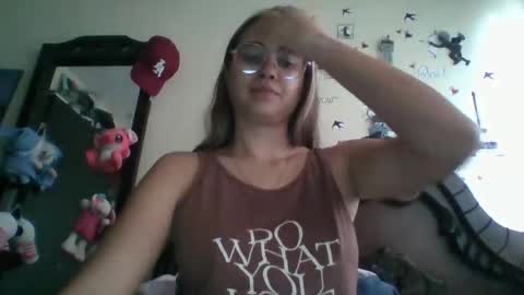 triana_bell online show from 16, 11, 2025