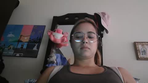 triana_bell online show from 15, 2, 2026