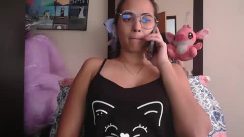 triana_bell online show from 16, 4, 2026