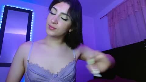 triana_damelio online show from 19, 9, 2025