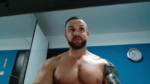 Snapshot of tridentmuscles chatting on 12, 1, 2025 tridentmuscles online show from 12, 1, 2025