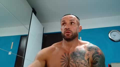 Snapshot of tridentmuscles chatting on 11, 10, 2025 tridentmuscles online show from 11, 10, 2025