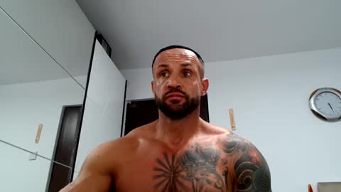 Snapshot of tridentmuscles chatting on 26, 10, 2025 tridentmuscles online show from 26, 10, 2025