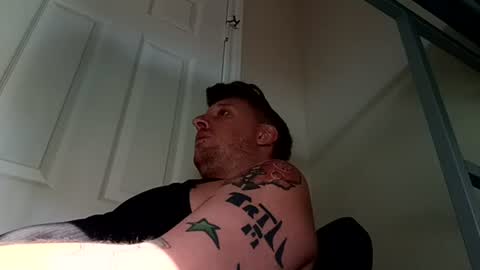 Snapshot of trillnonymau5 chatting on 2, 12, 2024 trillnonymau5 online show from 2, 12, 2024