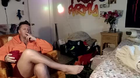 Snapshot of trillnonymau5 chatting on 10, 12, 2024 trillnonymau5 online show from 10, 12, 2024