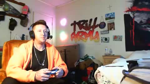 Snapshot of trillnonymau5 chatting on 9, 1, 2025 trillnonymau5 online show from 9, 1, 2025