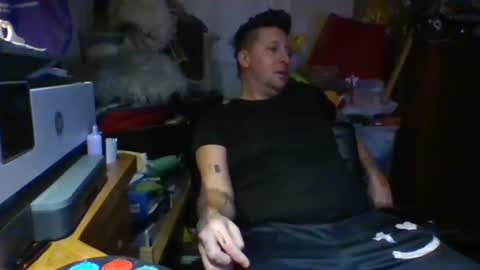 Snapshot of trillnonymau5 chatting on 27, 1, 2025 trillnonymau5 online show from 27, 1, 2025