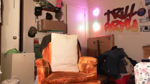 Snapshot of trillnonymau5 chatting on 30, 1, 2025 trillnonymau5 online show from 30, 1, 2025