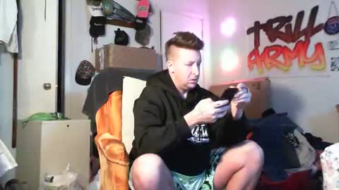 Snapshot of trillnonymau5 chatting on 30, 1, 2025 trillnonymau5 online show from 30, 1, 2025