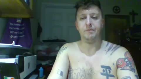 Snapshot of trillnonymau5 chatting on 13, 2, 2025 trillnonymau5 online show from 13, 2, 2025