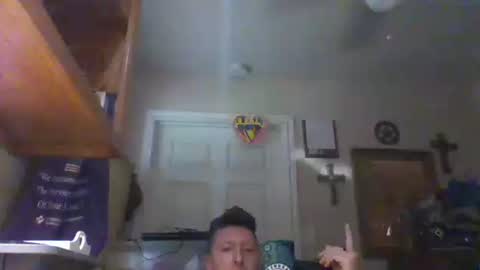 Snapshot of trillnonymau5 chatting on 15, 2, 2025 trillnonymau5 online show from 15, 2, 2025