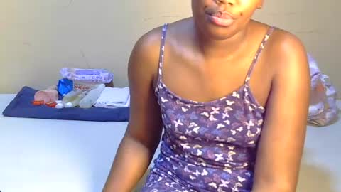 trina_z online show from 18, 6, 2026
