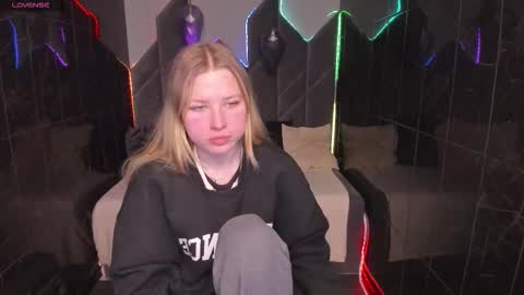 Snapshot of triplesec_ chatting on 23, 10, 2025 Tasya online show from 23, 10, 2025
