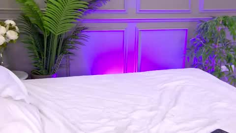 trisha_winslet online show from 6, 10, 2025