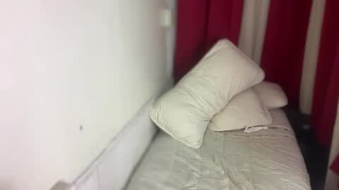 Snapshot of trishia00 chatting on 1, 10, 2025 Trishia00 online show from 1, 10, 2025