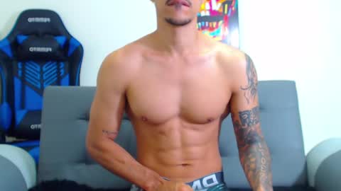 Snapshot of tristan_bm chatting on 23, 12, 2024 tristan bm online show from 23, 12, 2024