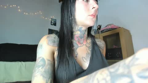 Snapshot of tristan_fantasycam22 chatting on 15, 6, 2026 Tristan And Samara online show from 15, 6, 2026