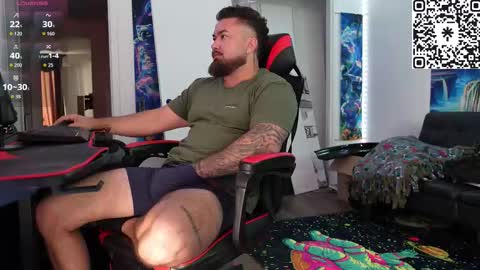 Snapshot of tristanhardwood chatting on 21, 12, 2025 tristanhardwood online show from 21, 12, 2025