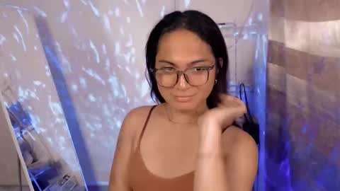 Trixie Love online show from 5, 5, 2026