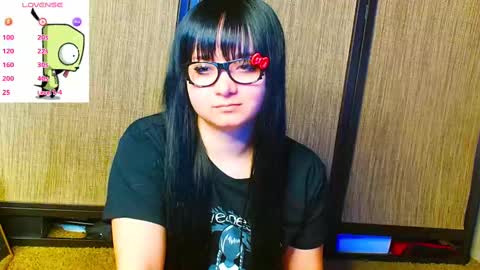 trixiedoescamcam online show from 16, 10, 2025