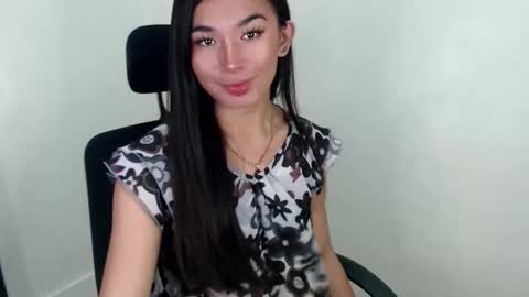 trixieliciouss online show from 13, 10, 2025