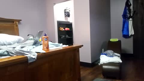 trojanswingers online show from 16, 12, 2025