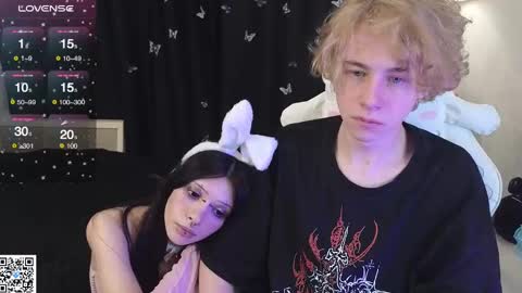 Snapshot of trolljlike chatting on 7, 2, 2025 Kenny and Lora online show from 7, 2, 2025