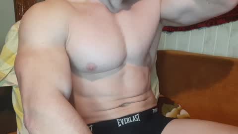 Troncq online show from 28, 1, 2025